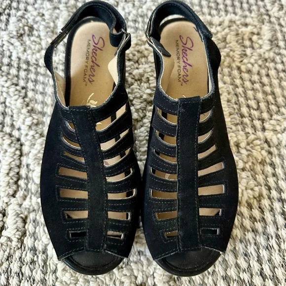 Skechers Black Wedge Sandals - Picture 3 of 6